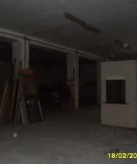 Magazzino in Vendita di 350mq