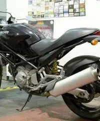 DUCATI Monster 1000 DS -(992 cc.-solo 11.000 km.)