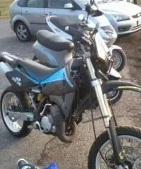 HUSQVARNA Sm tipo veicolo Supermotard cc 125