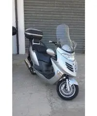 Kymco Grand Dink 250