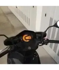 Scooter 50 cc Sym Jet Sport X con pochi km