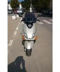 MBK Skyliner 150 del 2001 uguale a Yamaha Majesty