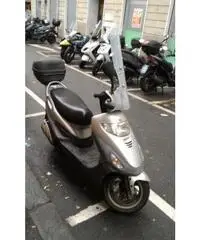 Vendo Movie 150 grigio anno 2004