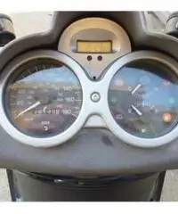 PIAGGIO Beverly 250 Base