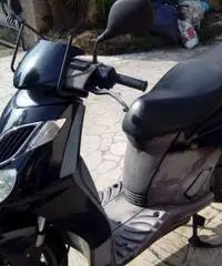 Aprilia Sport City 200