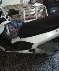 Aprilia Leonardo 250