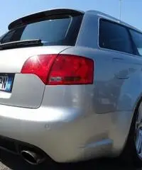AUDI RS4 4.2 V8 Avant quattro + CARBOCERAMIK + TETTO + XENO