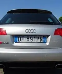 AUDI RS4 4.2 V8 Avant quattro + CARBOCERAMIK + TETTO + XENO