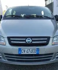 FIAT Multipla 1.6 16V Natural Power Dynamic