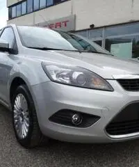 FORD Focus 1.6 (115CV) 5p. Bz.- GPL Titanium