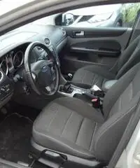 FORD Focus 1.6 (115CV) 5p. Bz.- GPL Titanium