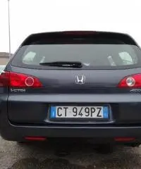 HONDA Accord 2.2 i-CTDi Tour. Exec.
