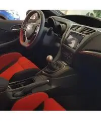 HONDA Civic 2.0 i-VTEC Type R