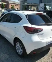 MAZDA 2 1.5 75cv Sky-G Evolve + Evolve Pack NEOPATENTATI