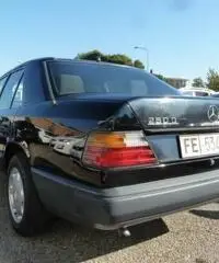 MERCEDES-BENZ 250 diesel