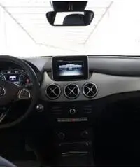 MERCEDES-BENZ B 180 d AUTOMATIC