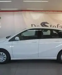 MERCEDES-BENZ B 180 EXECUTIVE