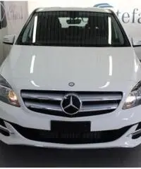 MERCEDES-BENZ B 200 c SPORT