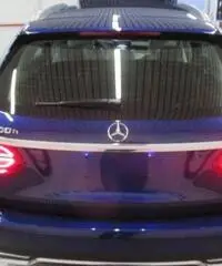 MERCEDES-BENZ C 300 h Automatic EXCLUSIVE