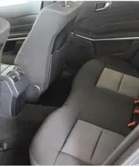 MERCEDES-BENZ E 200 NGD Automatic Executive