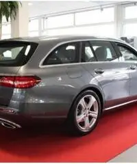 MERCEDES-BENZ E 220 d Auto