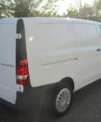 MERCEDES-BENZ Vito 111 CDI Furgone Long