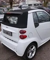 SMART ForTwo 1000 52 kW MHD cabrio pulse