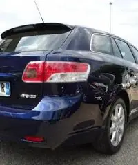 TOYOTA Avensis 2.0 D-4D Wagon
