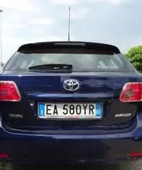TOYOTA Avensis 2.0 D-4D Wagon