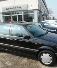 VOLKSWAGEN Passat 1800i Variant GL