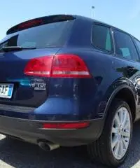 VOLKSWAGEN Touareg 3.0 TDI 245 CV tiptronic BlueMotion Technology