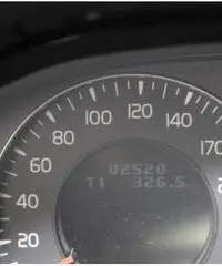 VOLVO XC60 2.4 D 175 CV FWD Geartronic Kinetic