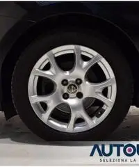 ALFA ROMEO MiTo 1.6 JTDM-2 S&S DISTINCTIVE SENS CRUISE BLUETOOTH