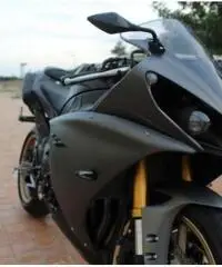 YAMAHA YZF R1 - BIG BANG