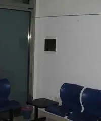 Vendesi locale uso commerciale