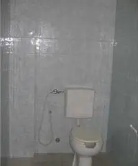 Vendesi locale uso commerciale