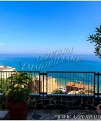 Finale Ligure: Attico Bilocale