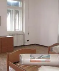 Casa indipendente di 10 locali in Vendita