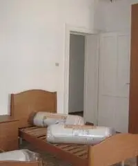 Casa indipendente di 10 locali in Vendita