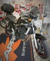 Yamaha FZ6 - 2005 Accessoriata Gomme nuove