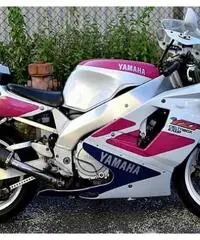 Yamaha YZF 750 R Deltabox Exup - Genesis