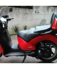 vendo Scarabeo 200 GT del 2002