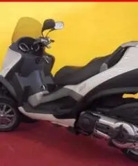 PIAGGIO MP3 400 bianco - 33507