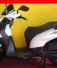 SYM HD 200 bianco - 12322