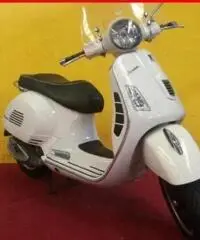VESPA GTS 300 Super Bianco - 30971