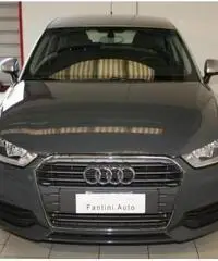 AUDI A1 SPB 1.0 TFSI ultra Design SENSORI POSTERIORI.