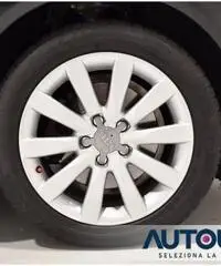 AUDI A4 AVANT 2.0 TDI QUATTRO MULTITRONIC AUT NAVI XENON