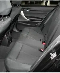 BMW 118 d 5p. Adv. NAVI-XENO SENS PARK