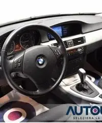BMW 320 D XDRIVE TOURING FUTURA 4X4 AUT NAVI XENON SENS