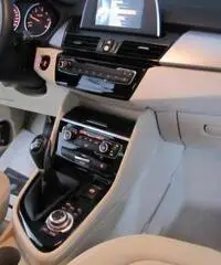 BMW Serie 2 220d Active Tourer Advantage - PELLE - NAVIGAT - SENS.PARK - EURO 6 - FULL